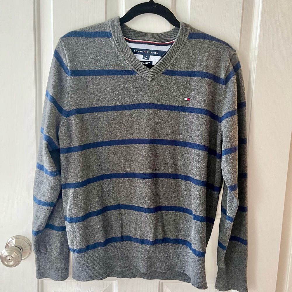 Tommy Hilfiger Men's V-Neck Gray and Blue Sweater